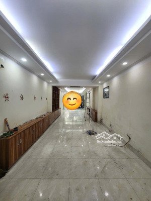 chính chủ cần gấp chỉ 500 tr/m2 cho nhà mặt phố hàm long. cơ hội cho các nhà đầu tư xuống tiền mạnh