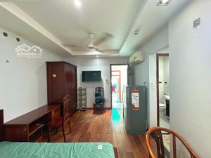 phong full nội thất ngay sân bay tân sơn nhất tiện di chuyển