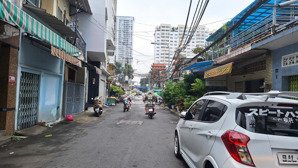 nhà mới p-vĩnh hội q4 -2 tầng btct có dtsd 52 m2 giá 3.49 tỷ.