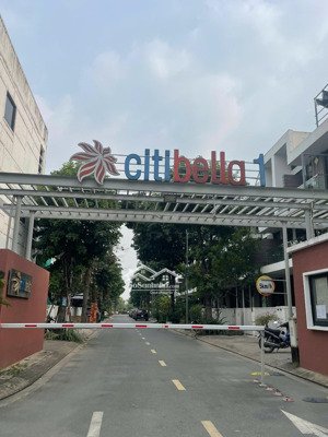 nhà riêng 3 tầng - 80m2 - 4 phòng ngủ - khu compound(bảo vệ 24/24) - đường 12m- giá chào 8.5 tỷ