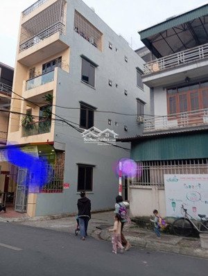 cho thuê nhà giang biên việt hưng - vỉa hè ô tô tránh - ở làm vp công ty