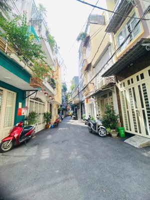 bán nhà cách mt 30m - chdv phường bến thành quận 1 | dt 36m 4 tầng dòng tiền 35tr/tháng