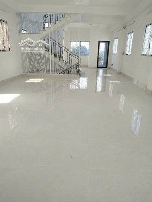 nhà 4 tầng góc 2 mặt tiền,đường hà huy giáp,p an phú đông,q12.dt: 102m2 (4,3/6x19)11,5tỷ.