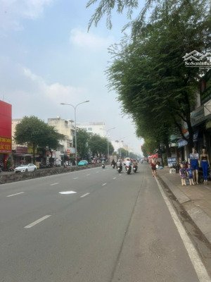 gà đẻ trứng vàng mặt tiền lê trọng tấn 7 tầng thang máy thu nhập 600tr/năm