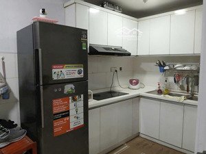 cho thuê căn 3p carillon 2,,tân phú có nội thất giá 10tr