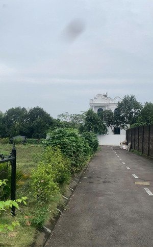 bán đất 25tr/1m2 ở trung tâm phú cát làm nhà ở dạng biệt thự nhà vườn cách quốc lộ 21, 150m