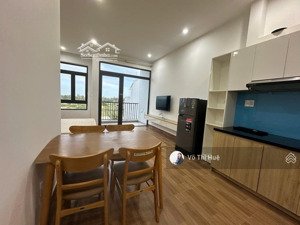 nhỉnh 11 tỷ có ngay toà căn hộ đường 7,5m ngay biển .