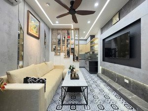 6.2 tỷ 32m2 x 5t, mt 3.4m, ngõ nông gần phố, sổ vuông nở hậu