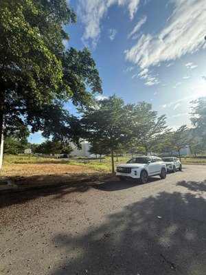 em nguyệt nha trang cần bán 3 lô đất khu đô thị hoàng phú, pháp lý chuẩn, cao ráo, giá đầu tư