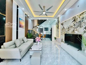 nhà đẹp - vị trí tốt đường cmt8, quận 10/ giá siêu tốt chỉ 5 tỷ 460tr/ shr chính chủ