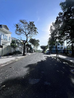 bán lô đất 230m2 nằm trong khu biệt thự,gần vạn phúc quốc lộ 13,thủ đức, giá chỉ 14,5 tỷ,đường 12m