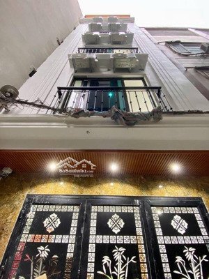 bán nhà ngõ ô tô 68/53 cầu giấy, 36m2 x 6 tầng, 8.9 tỷ, sổ đỏ cc, full nội thất.