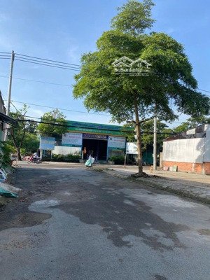 chỉ hơn 3 tỷ- bán lô đất thổ cư 82.5m2- đường xe tăng nguyễn bình nhà bè- sổ riêng- kdc hiện hữu.