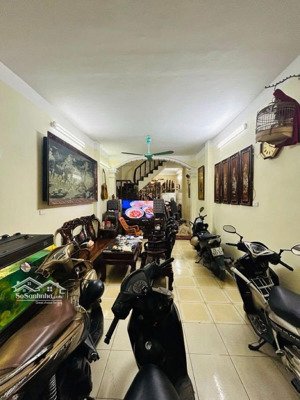 trung tâm cầu giấy yên hòa 50mx5tầng,mt4m giá 14.6tỷ 20m ra mặt phố ô tô tránh tiện ích ngập tràn