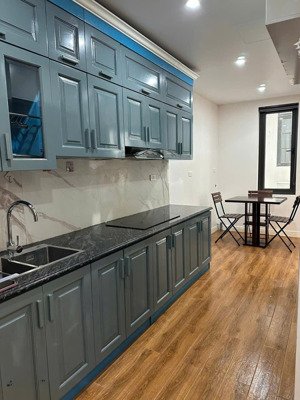 chính chủ cho thuê chungcư mini 45m2 phố lâm hạ gần đoàn bay,phố hồng tiến giá 6.5 triệu:0916393862