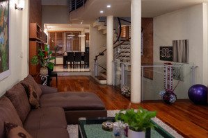 ảnh thật 100% - bán nhà phố trung kính - 68m2. 5 tầng. mt 5m. giá chỉ 32,8 tỷ. phân lô, oto tránh.