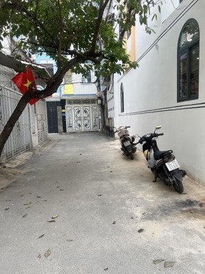 hàng vip gò vấp căn góc 2 mặt tiền nhà mới 100% dt: 3.8 x 11m công nhận & hoàn công đủ