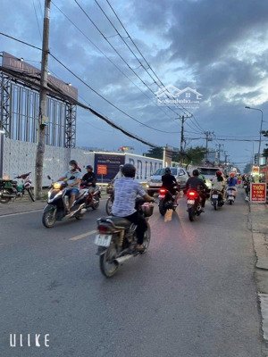 nhà chdv 15 phòng nguyễn ảnh thủ, dòng tiền 20tr/tháng, giá đầu tư 5.99 tỷ