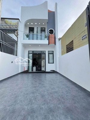 chủ nhà cần bán gấp đường số 11 phường phước bình quận 9 giá chỉ 9 tỷ 790tr/60m2. hẻm 5m.