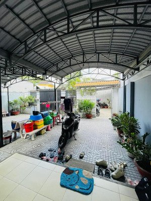 bán nhà đẹp nở hậu tài lộc xe 16 chỗ vào tận nhà