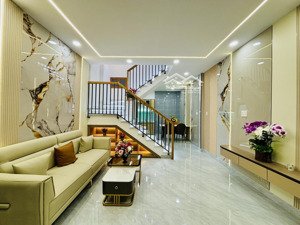 1 căn ra hxt - nhà mới keng - full nội thất - 32m2 - gần chợ xóm mới - nhỉnh 4tỷ