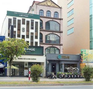 hiếm bán nhà mặt tiền nguyễn văn cừ, quận 1 - dt 8x18 - 6 tầng - 250tr/th - giá 58 tỷ