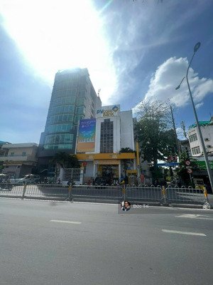 tòa nhà góc 2 mặt tiền phan đăng lưu phú nhuận dt 15m x 18 hầm 5 tầng hđt 260tr/h giấ 150 tỷ