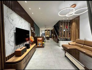 cô tư định cư sang mỹ cần bán gấp nhà hoa lan, phú nhuận giá 4.69tỷ, hxh, sổ hồng riêng.