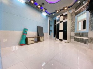 nhà lầu 4 tầng kiên cố - hxh - 5pn - căn góc thoáng