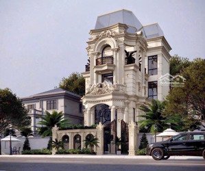 bán biệt thự vip thảo điền quận 2 - 10x13m- 4 tầng thang máy- nội thất cao cấp - giá 36 tỷ- in thật