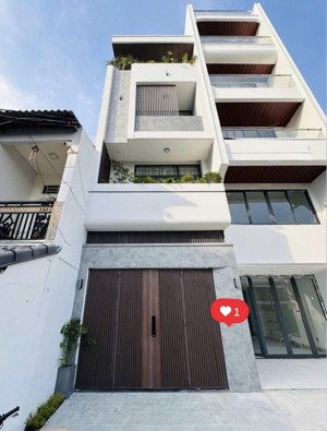 nhà có sổ đường 6.1m trần quang diệu-q3. giá 4tỷ620. đang cho thuê 21 tr/th. gần thcs đoàn thị điểm