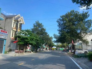 bán đất tp mới phú tân đường số 51 tđc vòng xoay đường nhựa 746 dt100m2 ra chợ 2km sổ sẵn full thổ