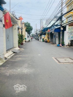 quận 7 hẻm xe tải 160m2 ngang hơn 4m nhà 2 tầng huỳnh tấn phát kế phú mỹ hưng shr hơn 9 tỷ không qh