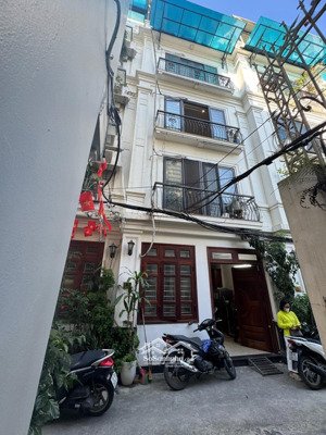 bán nhà 5 tầng dân xây-lâm du-bồ đề long biên-ô tô 5 chỗ đỗ cửa-hai thoáng trước sau-gần cầu thđ