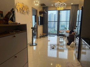 bán gấp cc cao cấp vinhome smart city. 2 ngủ - 1 khách -2 wc. full nội thất, sẵn ở luôn.!