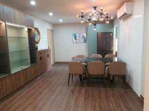 cho thuê căn hộ 4pn hà đô centrosa garden