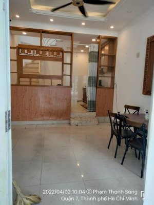 nhà 1 trệt 3 lầu 4x8m 3 phòng đường 25 nguyễn thị thập giá 15 triệu