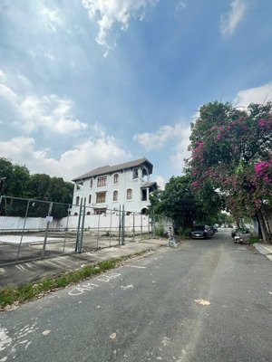 chốt gấp! duy nhất còn sót 1 lô đất 290m² mặt tiền ngay trần não, an khánh q2 - giá chỉ ~190tr/m2