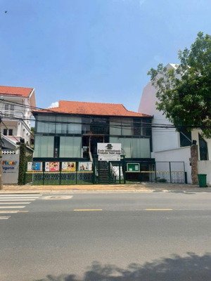 chia tài sản cần bán nhà khan hiếm mặt tiền hồ xuân hương quận 3 (12 x 20m) h - 7 tầng. giá: 110 tỷ