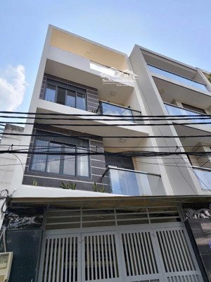 nhà 3 lầu mới tinh 100% hẻm 5m đường hậu giang q.6