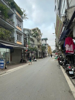 chính chủ bán nhà phố đặng tiến đông đống đa mặt tiền 6m dt 57m2 cách 1 nhà ra phố