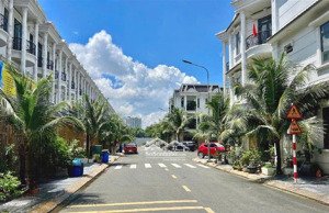 bán nhà khu dân cư hồng long 4 tỷ diện tích 68m2 dĩ an bình dương 1 căn duy nhất rẻ hơn chung cư