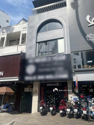 siêu hiếm! bán gấp mt trần hưng đạo. pnct - q1. dt: 4.1x17m. cn 67.8m2. 5tầng hđt: 68tr/th giá 30tỷ