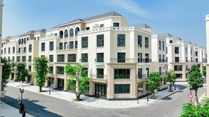 bán gấp lk 112,5m2; cho thuê 30tr/tháng. giá chỉ 17,9 tỷ; đường 20m, sau nhà vườn hoa, sổ lâu dài