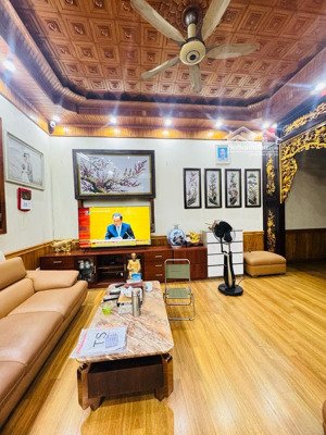 bán nhà gấp 4 tầng - hàng hiếm xuân đỉnh