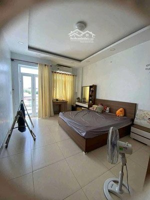 bán nhà tô ký - thới tam thôn - hóc môn - 3 tầng 100m2 ( 4m x 25m) - đường 7m - giá rẻ 4.6 tỷ