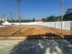 đất hòa lạc giá mềm ngay trung tâm