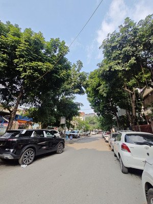 mễ trì thượng 105m mặt tiền 6m. ô tô tránh ngõ thông. đại lộ thăng long gần. giá 32 tỷ. lh 09893882