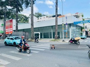 bán căn góc 2 mặt tiền ngay lý thường kiệt - (20x26m)- xd: hầm 7 tầng - hđt: 300 tr/th - giá: 82 tỷ