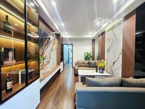 nhà đẹp lạc long quân gara ô tô 6 tầng thang máy ngõ đẹp gần phố 55m giá 18,5ty